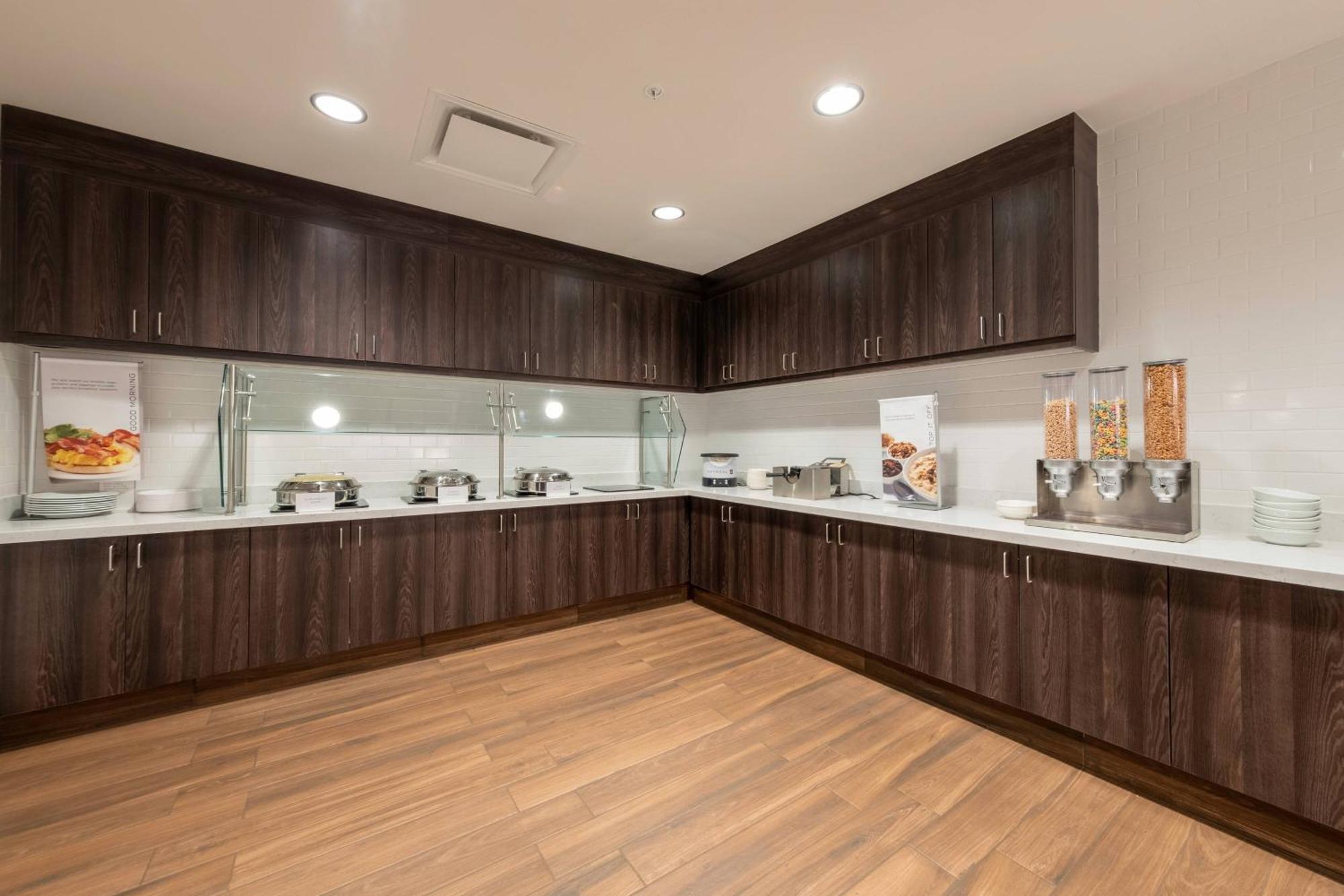 Residence Inn By Marriott Richmond At The Notch Шорт Пъмп Екстериор снимка
